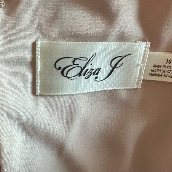 NWT Eliza J Womens Tulip Hem Dress Blush Pink Lace V Neck Lined Cocktail - Picture 7 of 16